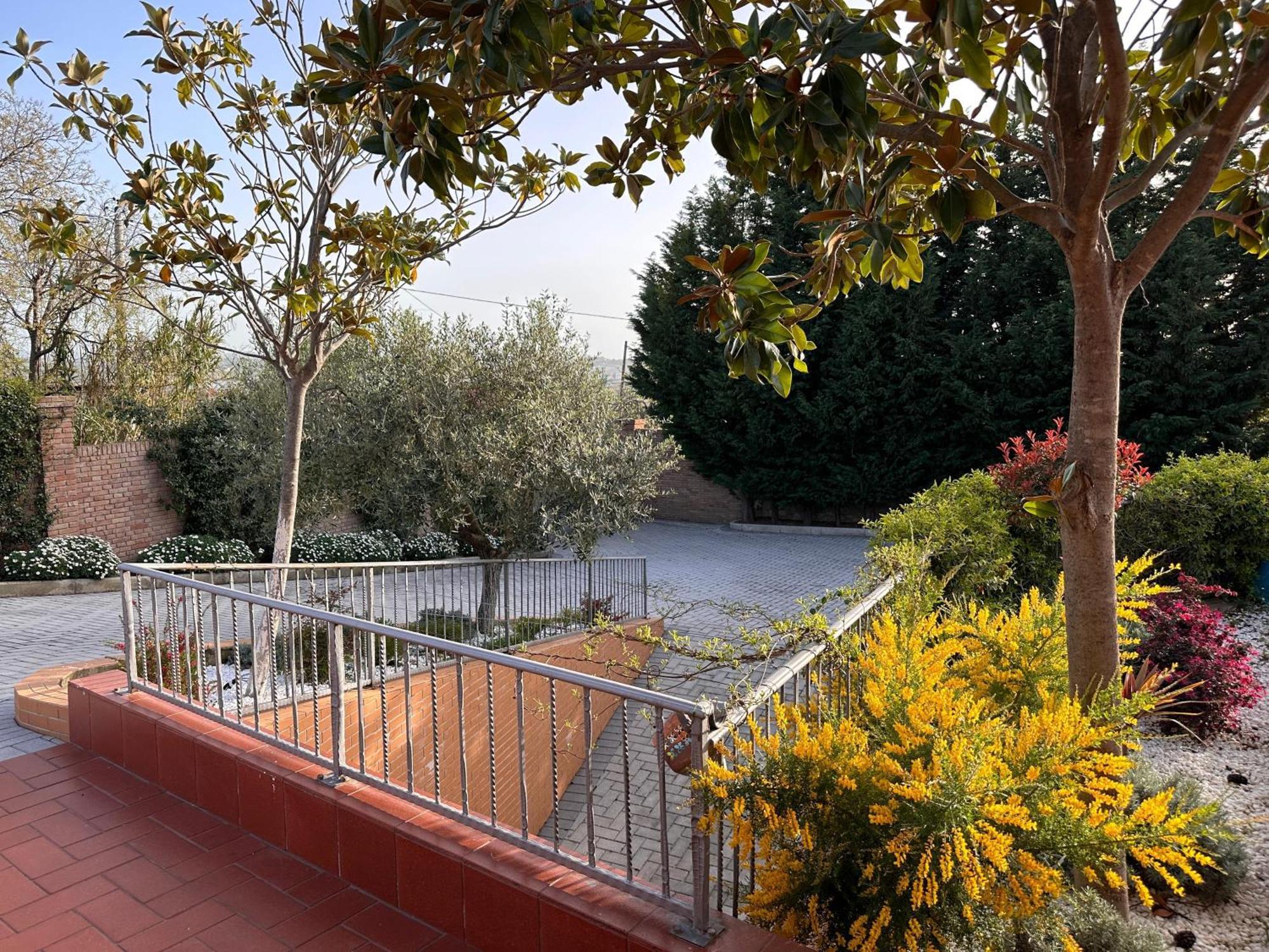 Villa “Pool & Sun” Дуррес Екстер'єр фото
